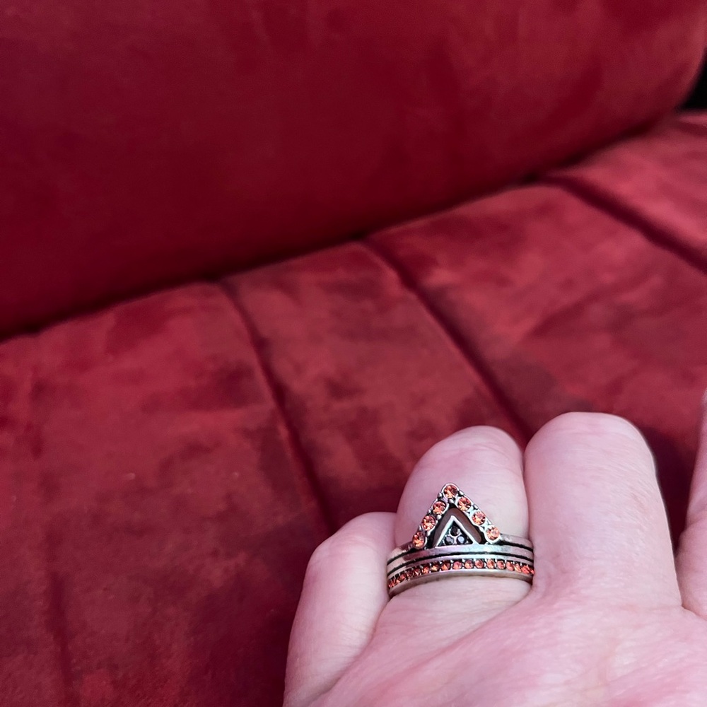 Paparazzi stretch ring